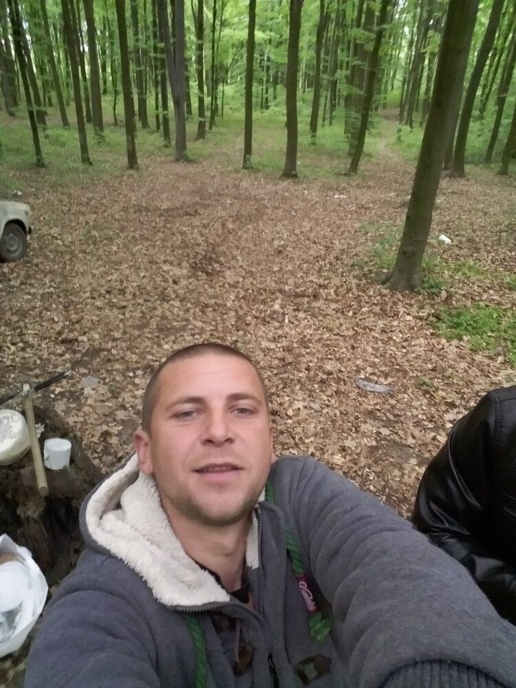  9770646  Vitaliu, 36 ,    