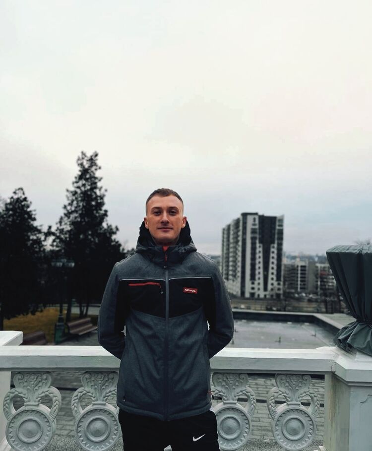  53903846  Misha, 25 ,    