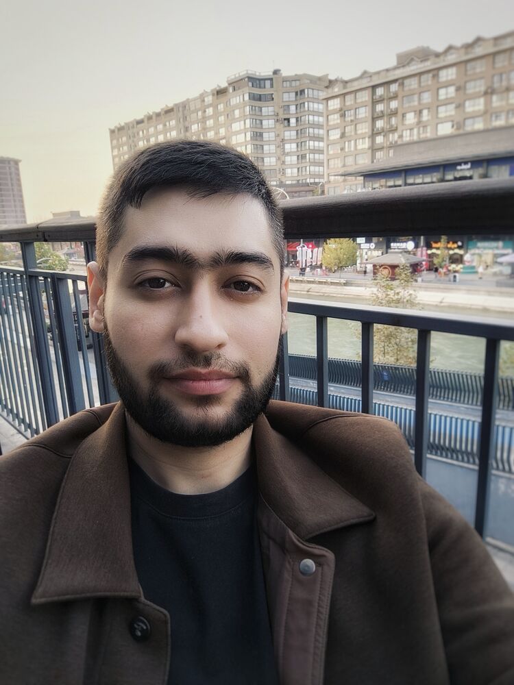  54455626  Ilhom, 27 ,    