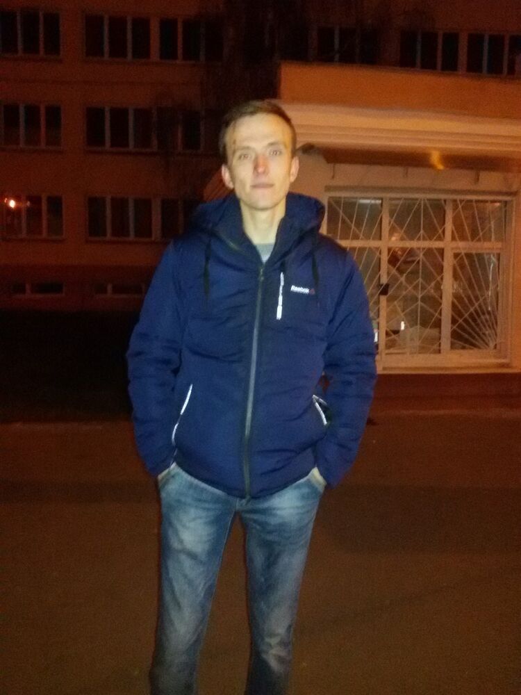  11629986  Artem, 32 ,    