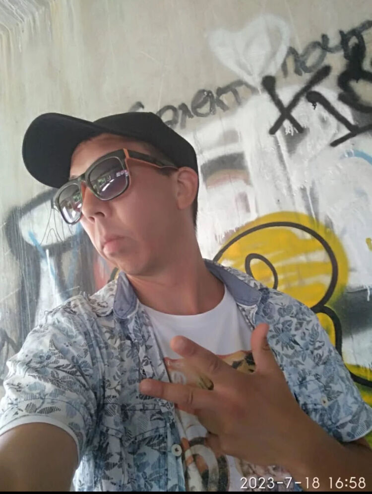  48808586  , 40 ,    