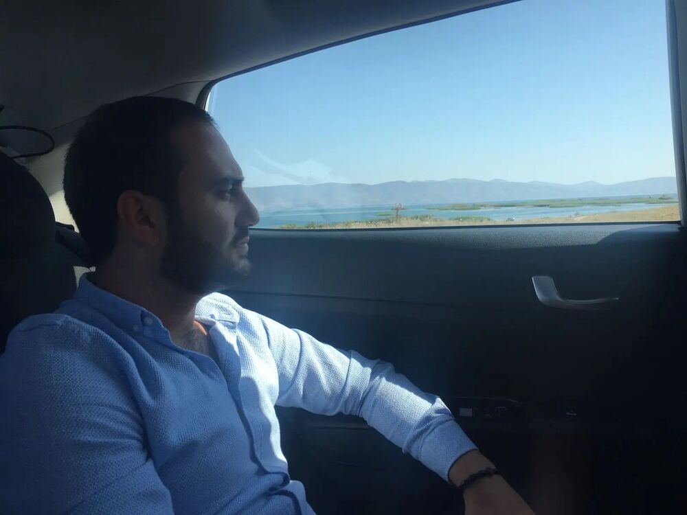  30328296  Artur, 32 ,    