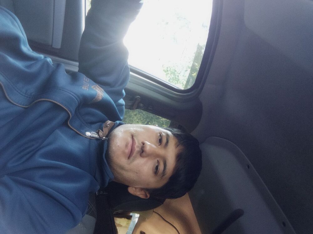  28725656  Ilyosbek, 35 ,    