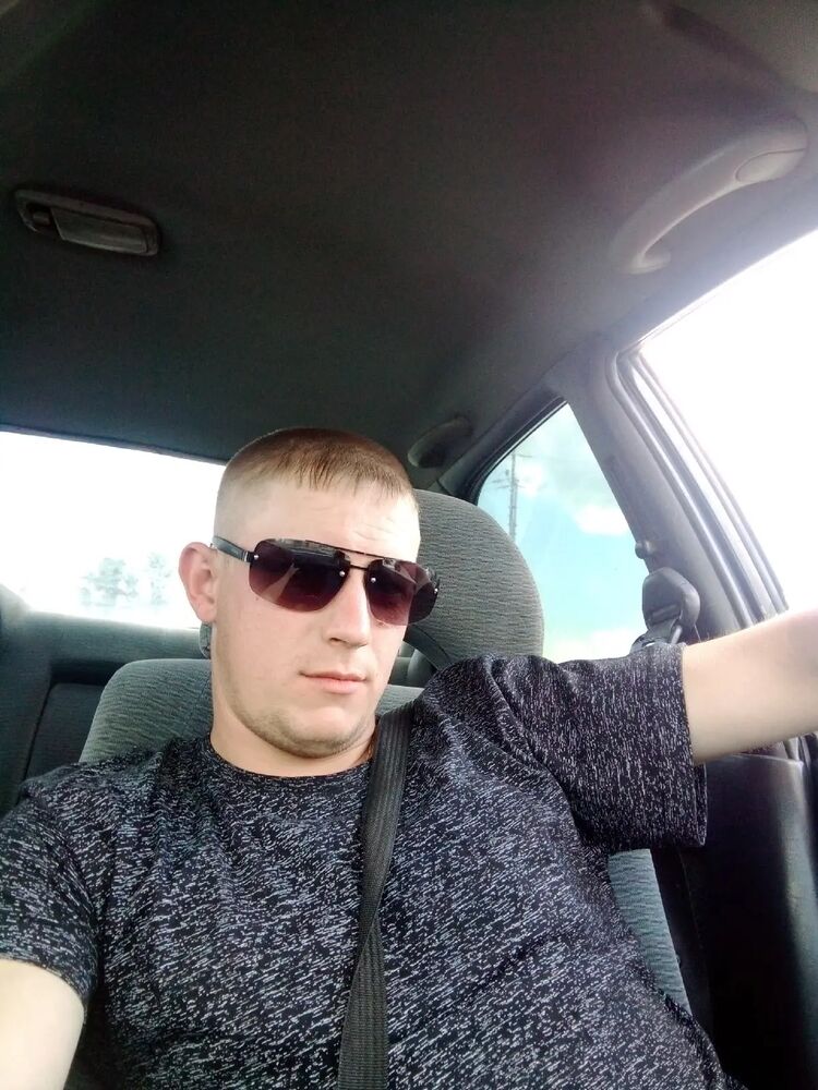  40699066  , 28 ,    