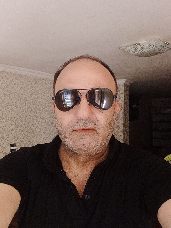  27745146  Elcin, 59 ,    