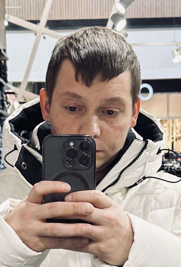  32825886  , 35 ,    