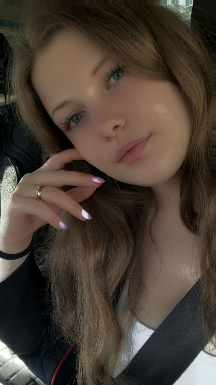  54192256  Lalisa, 22 ,     