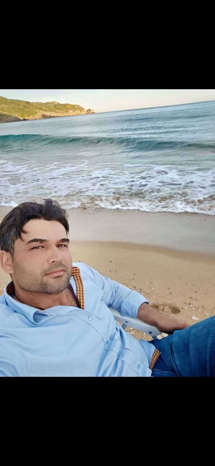  32364756  Ali, 44 ,    Alanya