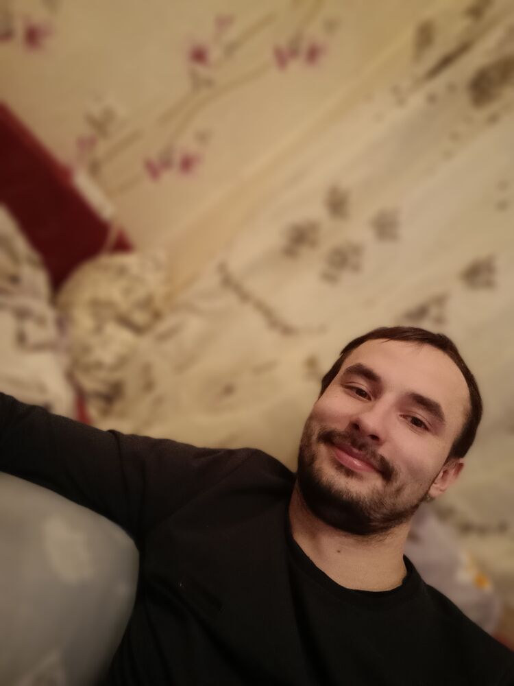  ,   Vladislav, 27 ,   c 