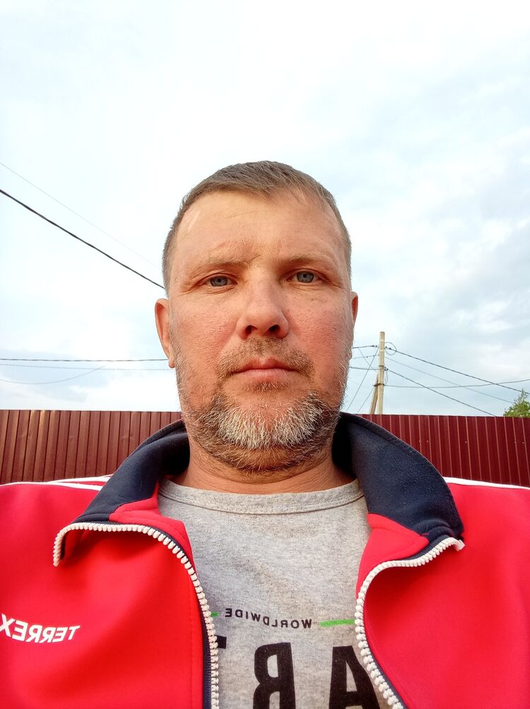  48136716  , 44 ,    