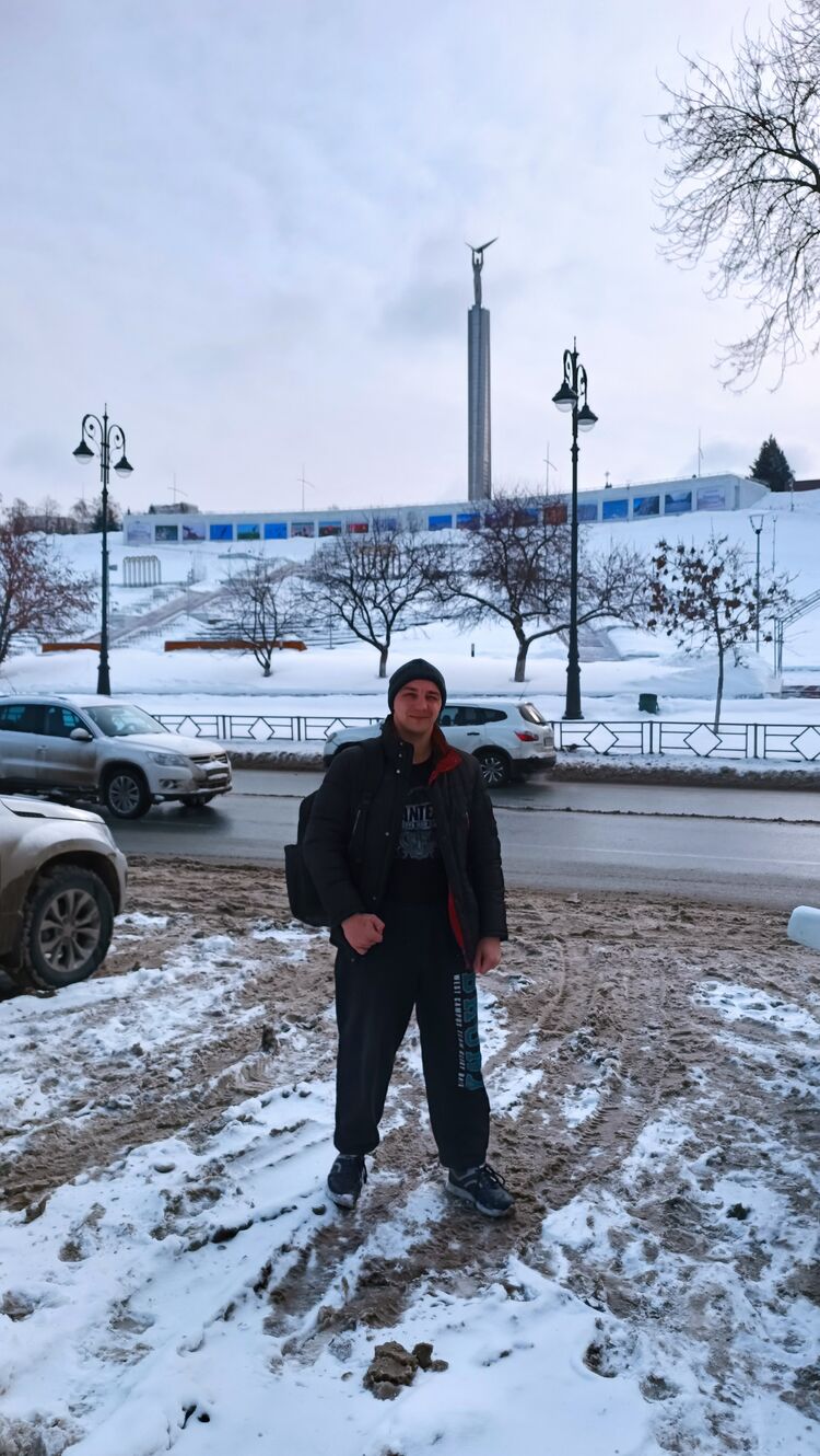  ,   Anton, 33 ,   ,   
