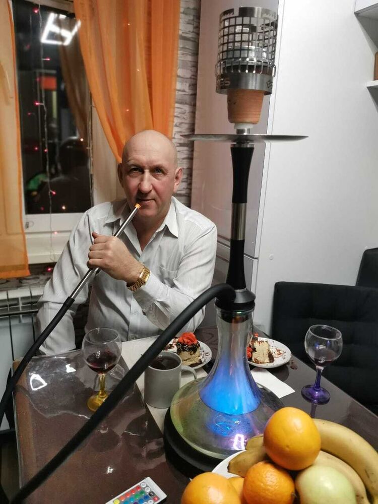  50843536  Mikhail, 57 ,    