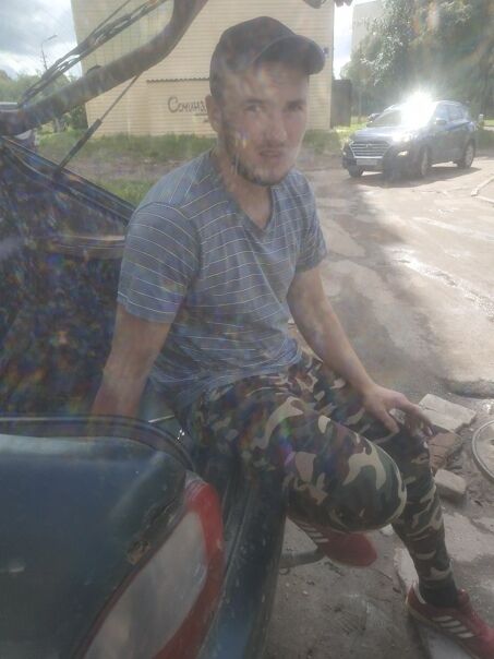  26719796  Viktor, 28 ,    -