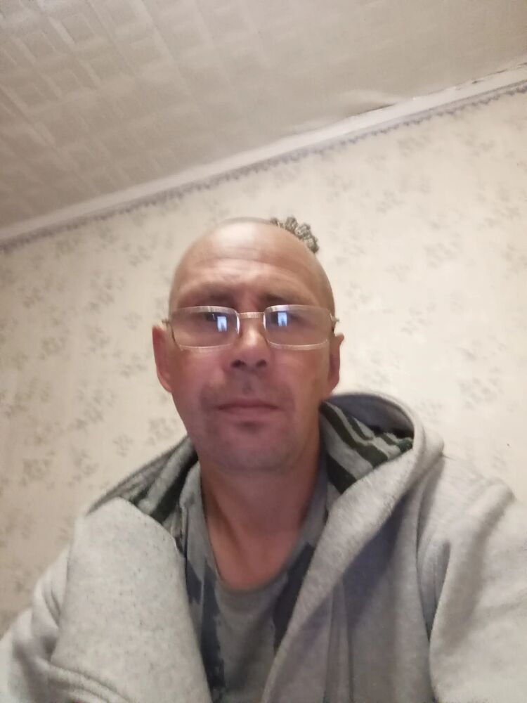  51831976  , 45 ,    