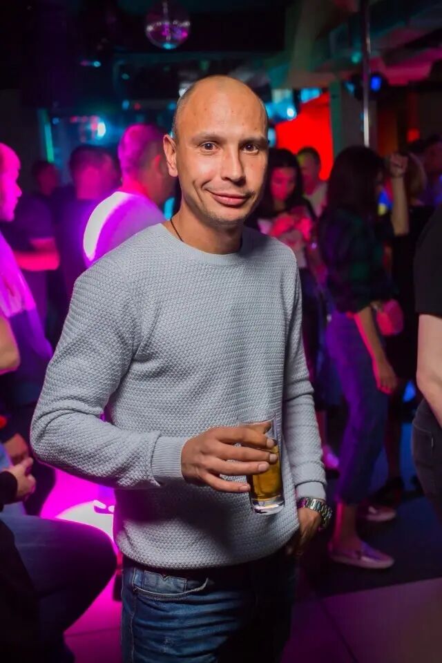  32558316  , 37 ,    