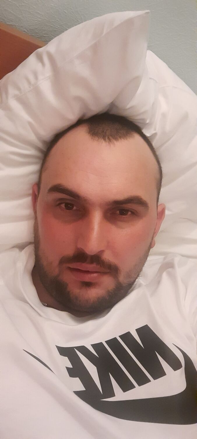  27196346  Niko, 38 ,    