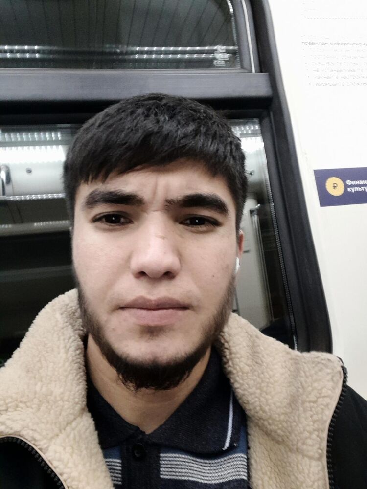  46929996  Naimjon, 29 ,    