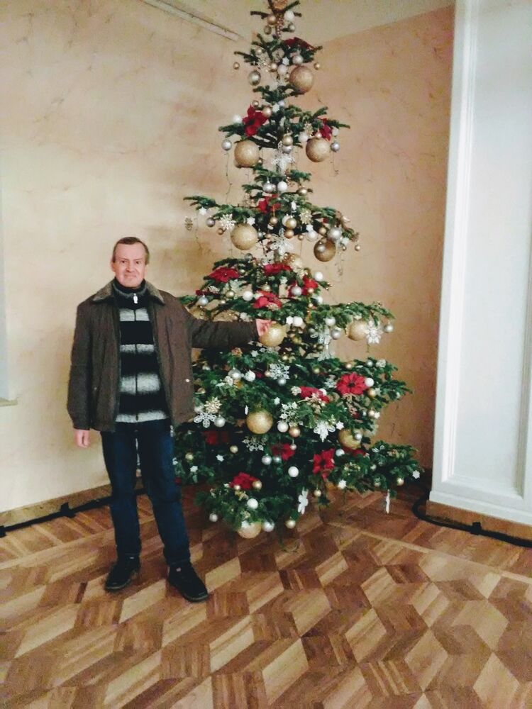  18680656  Aleksej, 47 ,    