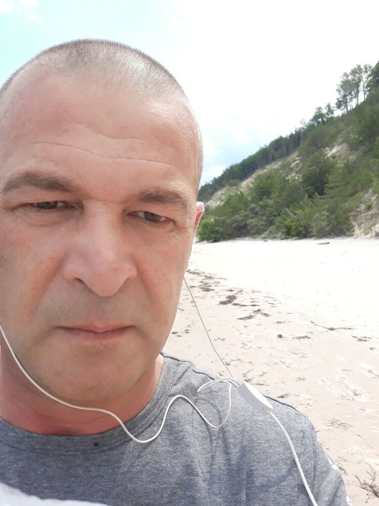  Polanow,   , 52 ,     , c 