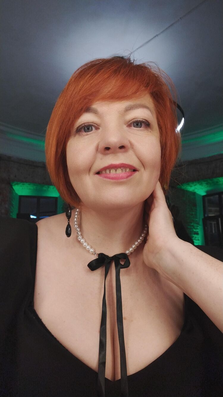  53963316  Elena, 48 ,     