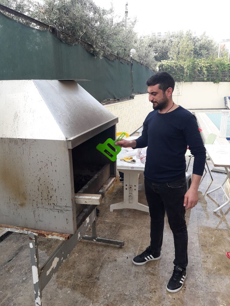  ,   Cetin, 39 ,   ,   , c 