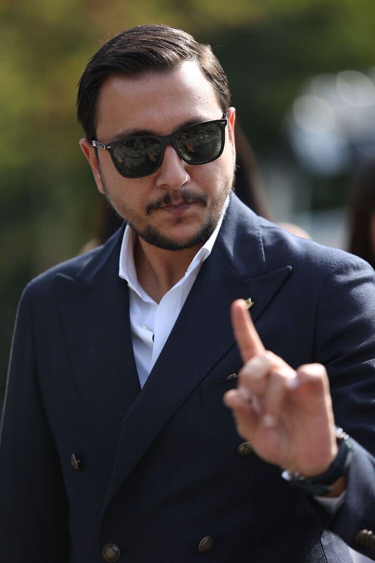  ,   Hakan, 35 ,   ,   , c , 