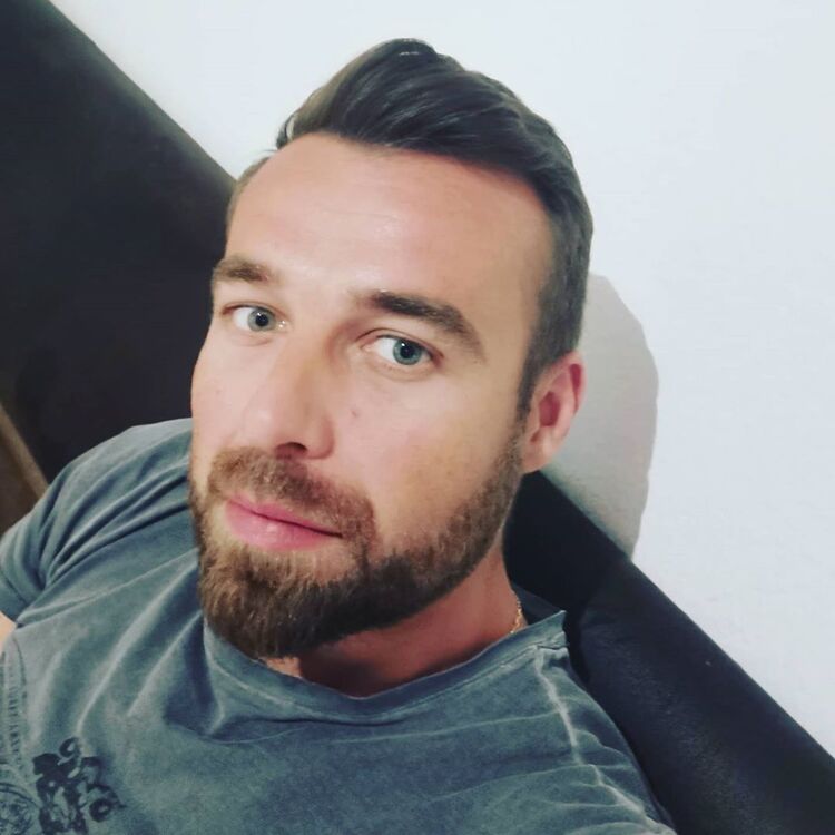  ,   Andrei, 43 ,   ,   , c , 