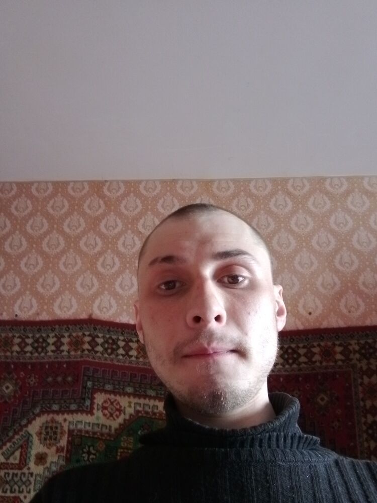  43273276  , 27 ,    