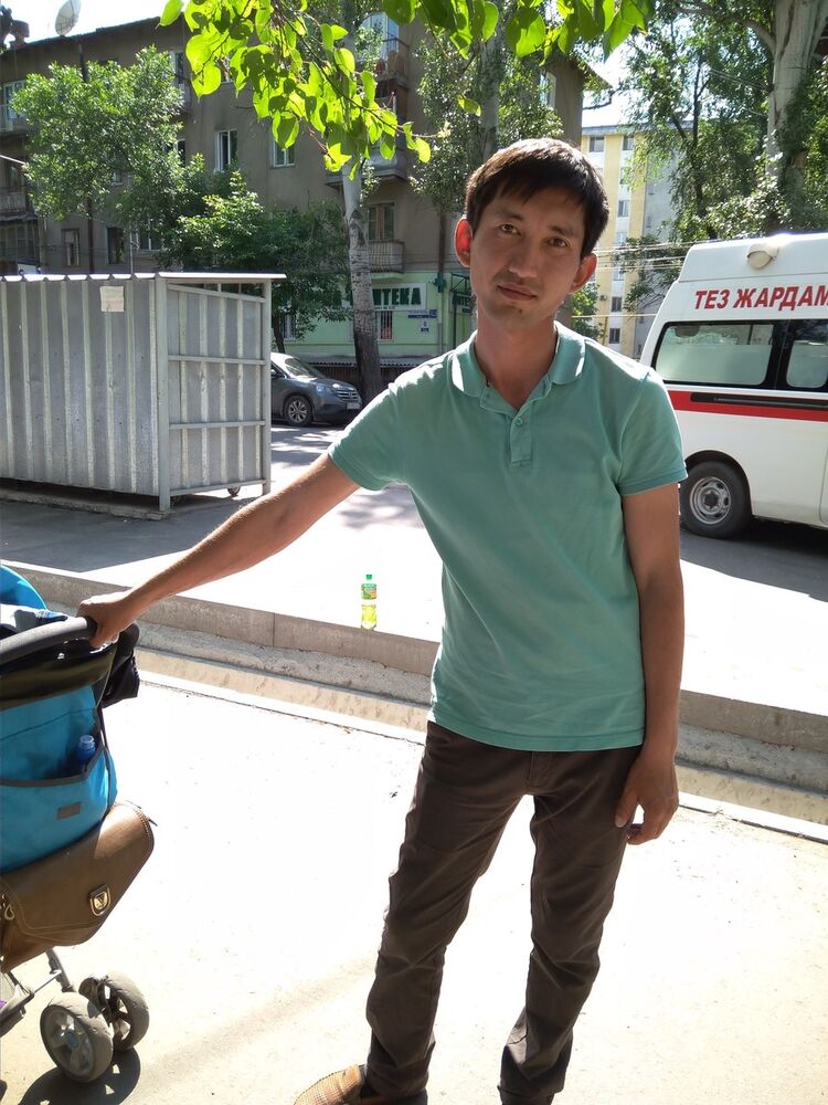  ,   Nurdin, 38 ,     , c 