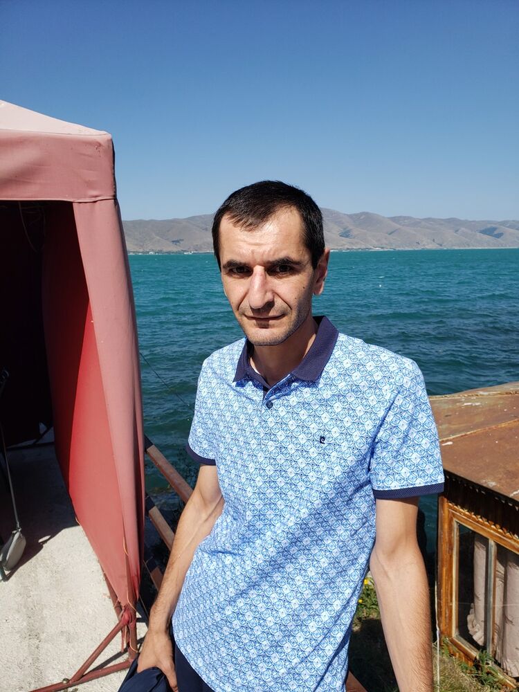  ,   Vlad, 45 ,   ,   , c 