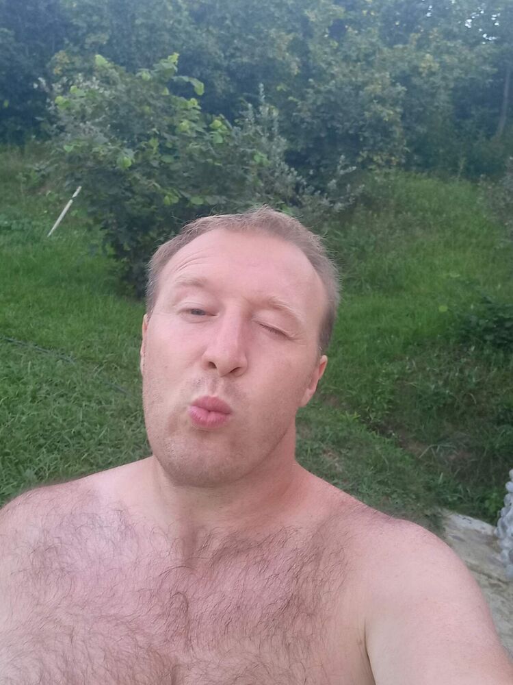  ,   Maksim, 33 ,   ,   
