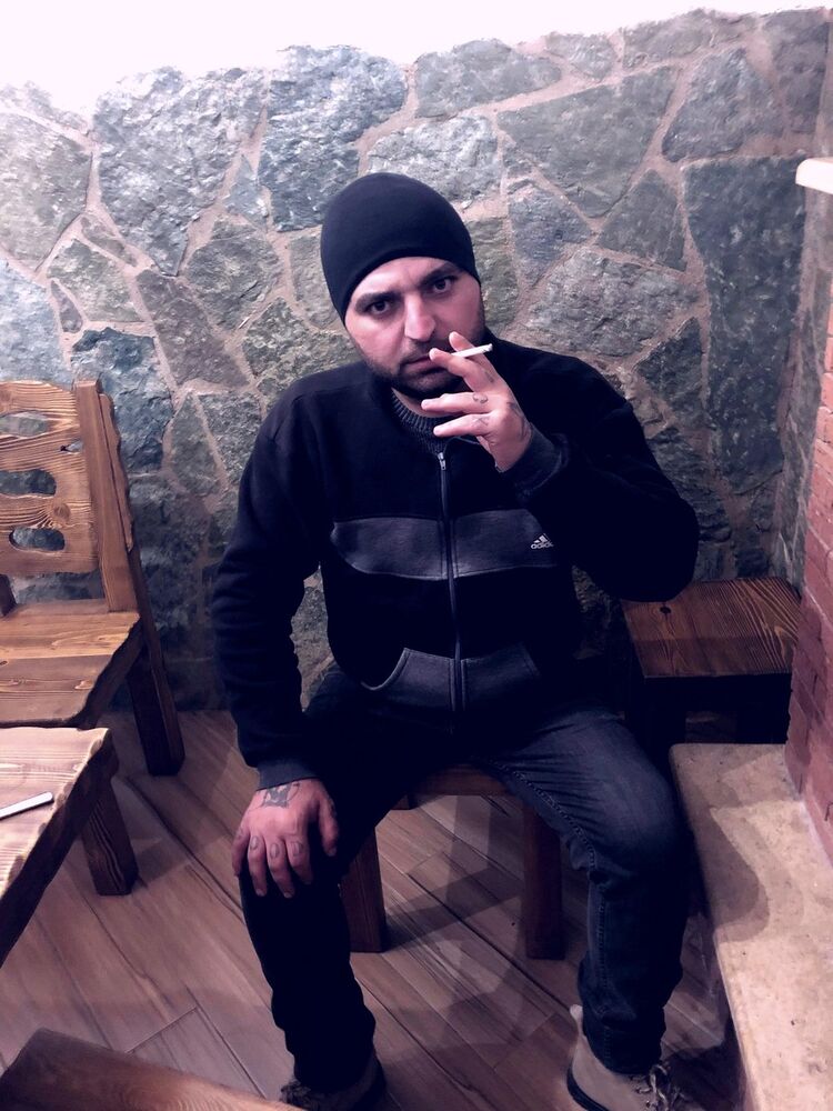  18402856  Beka, 35 ,    