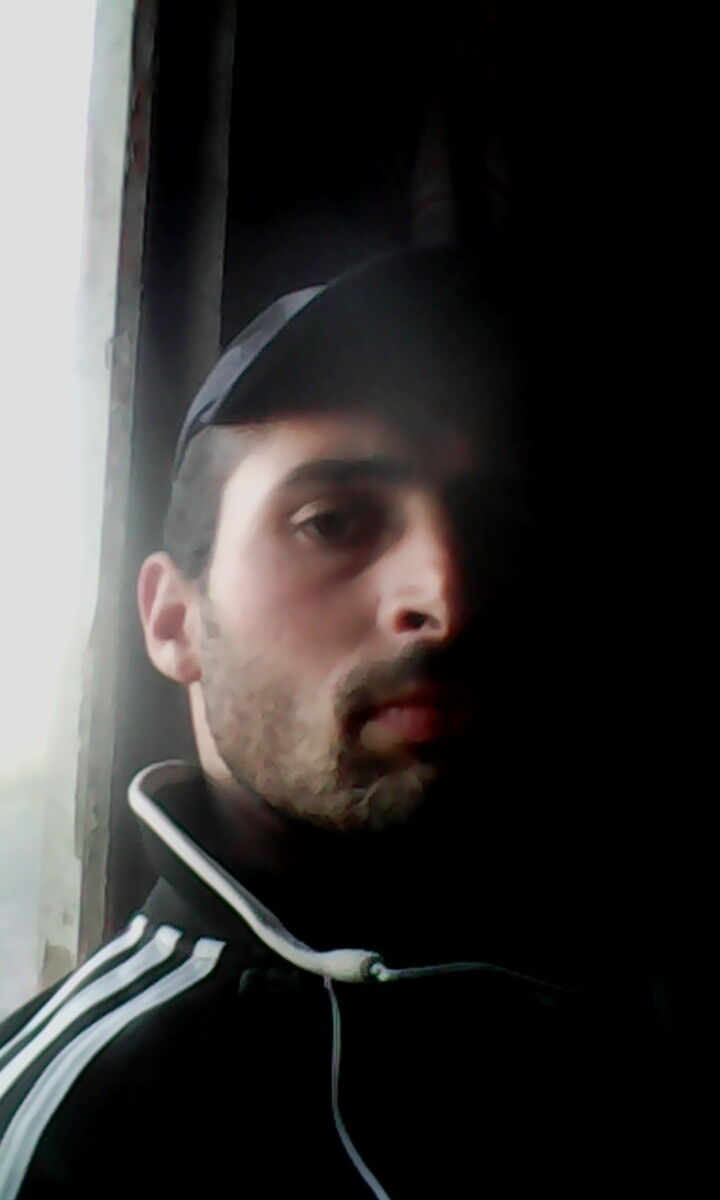  8164496  ARTYOM, 32 ,    