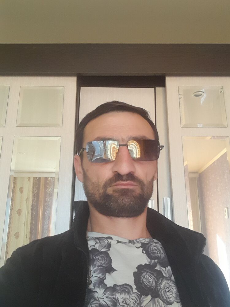  50125136  Arman, 40 ,    
