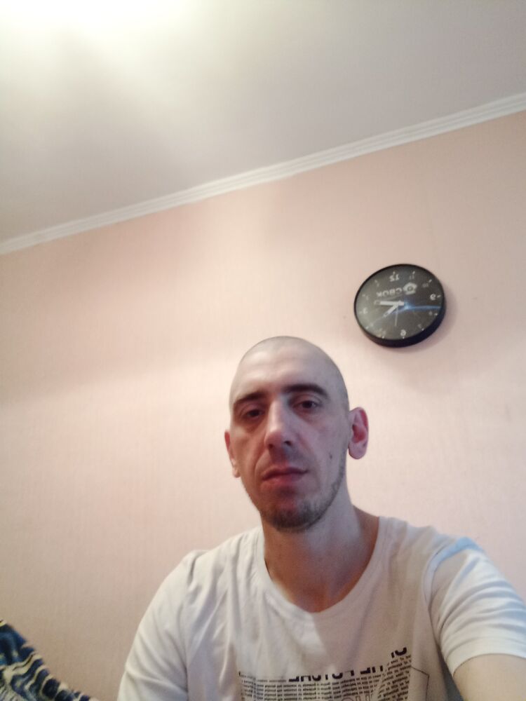  ,   Pavel, 40 ,   ,   