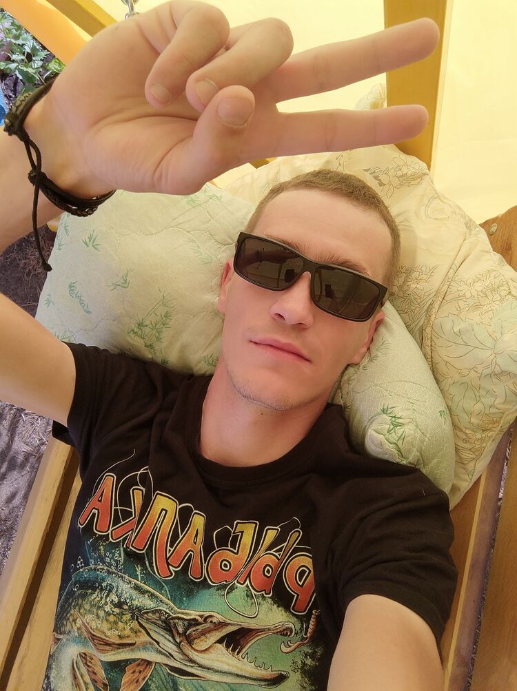  27919916  Pavel, 34 ,    