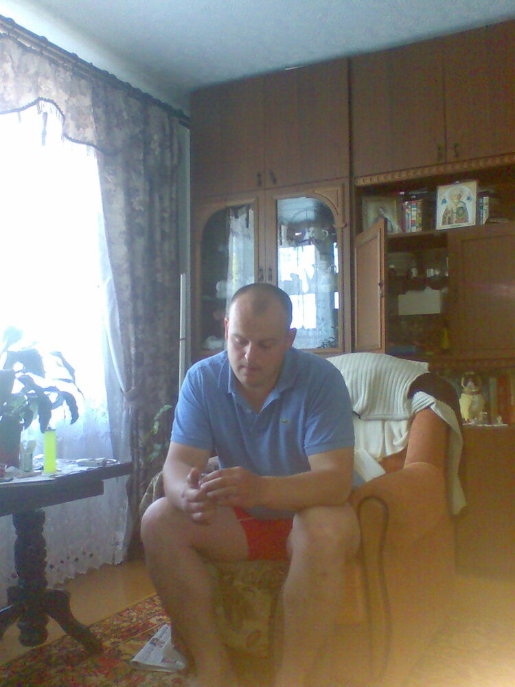  5881886  Pasha, 42 ,    