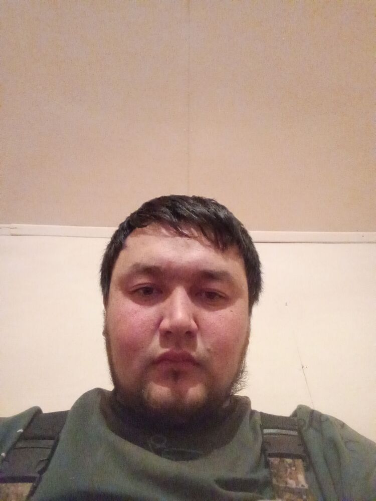  40345136  , 33 ,    