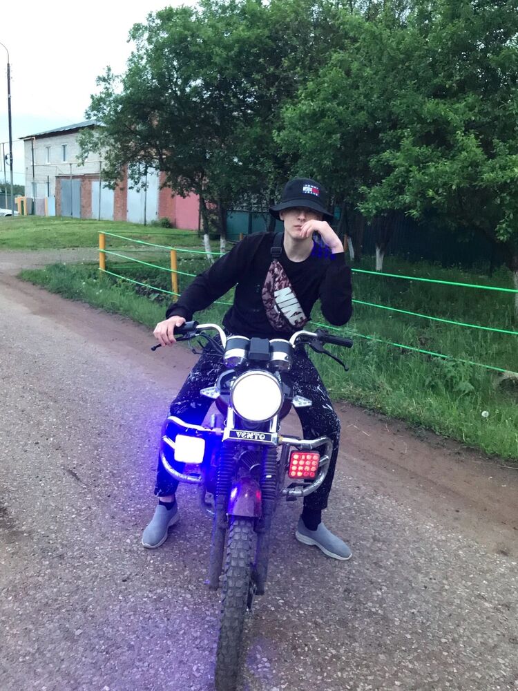  28229336  , 21 ,    