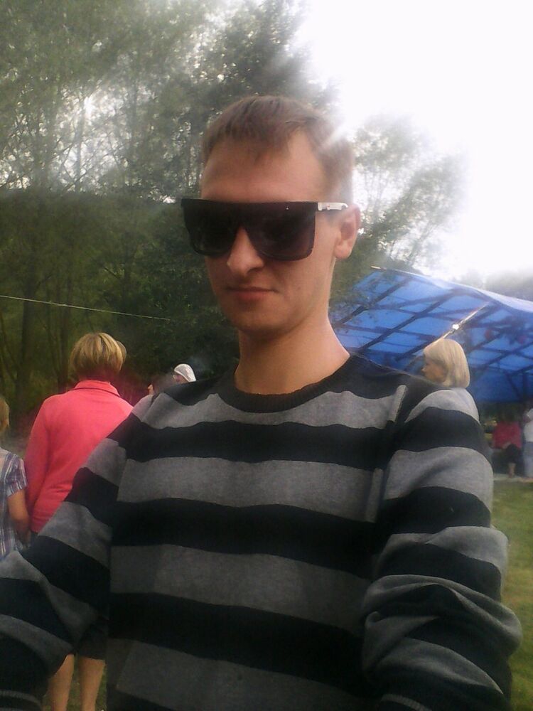  9364446  Sasha, 37 ,    