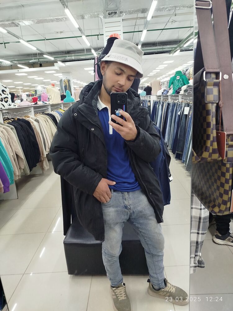  50476876  Ali, 30 ,    