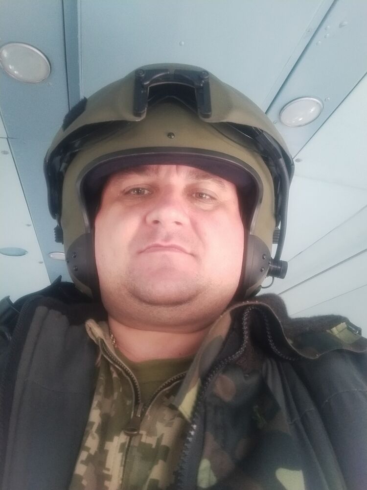  54274446  Sergei, 44 ,    