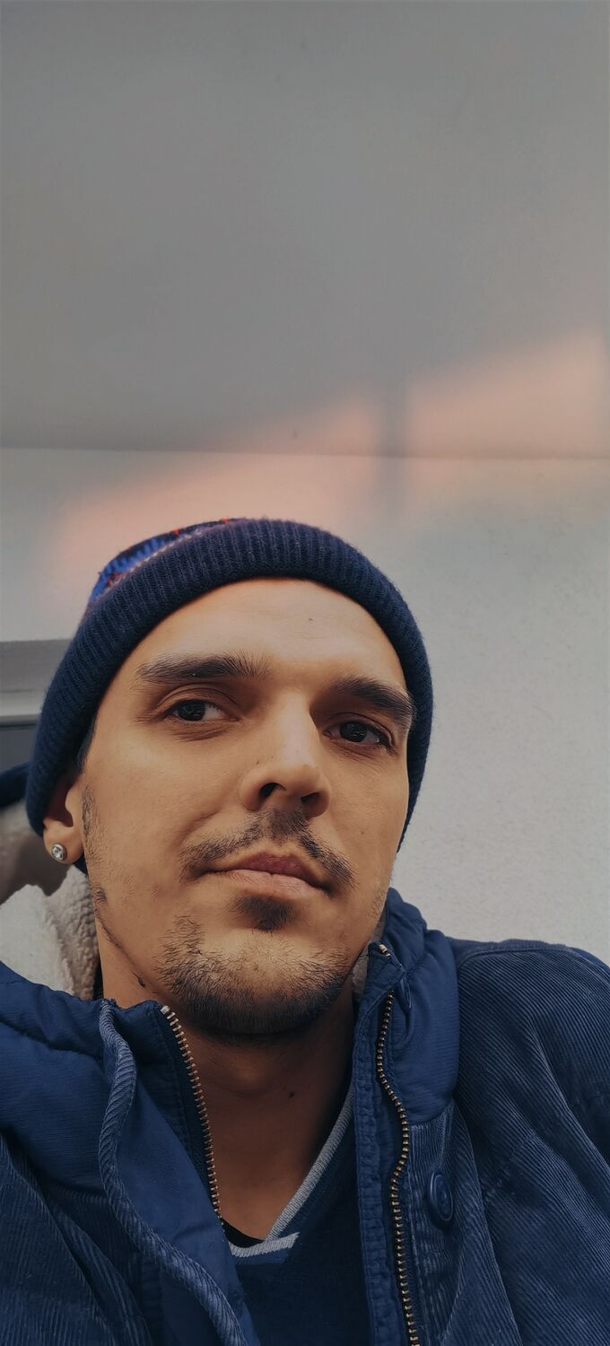  ,   Anton, 36 ,   ,   , c 