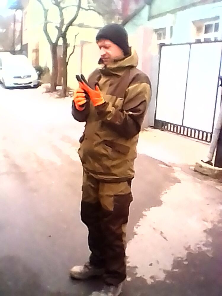  9360336  Alecs, 40 ,    