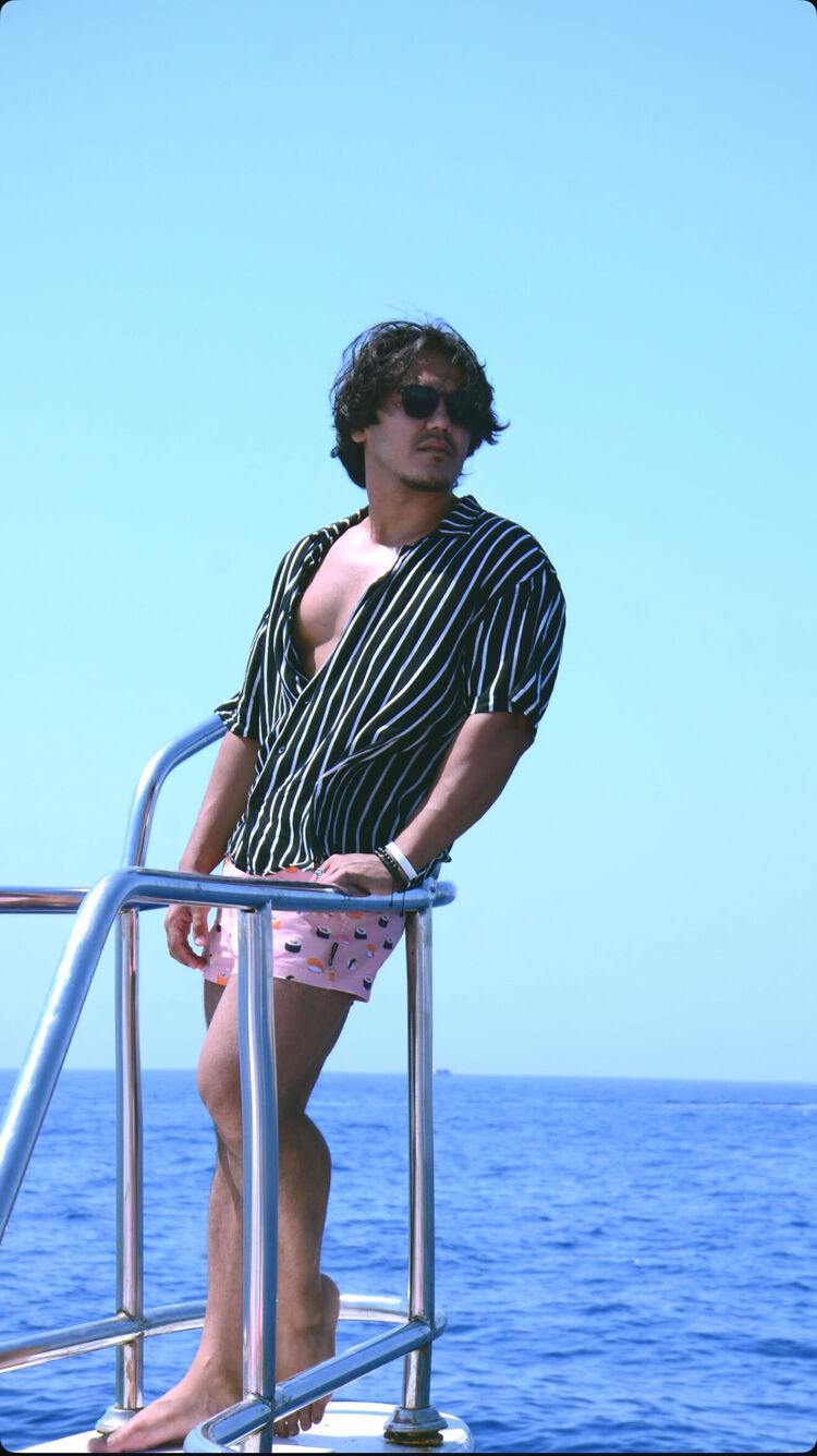  54648466  Ibrokhim, 30 ,    