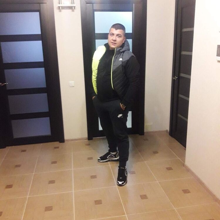  ,   Victor, 31 ,   ,   , c 