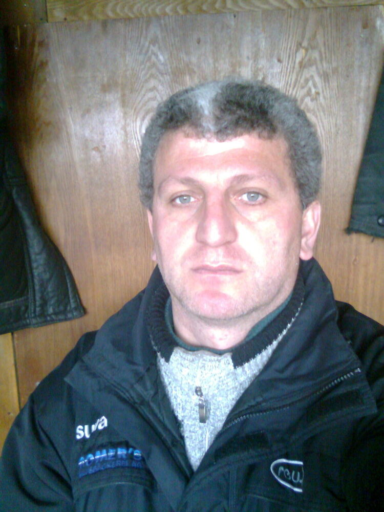  ,   Mamolo, 49 ,   