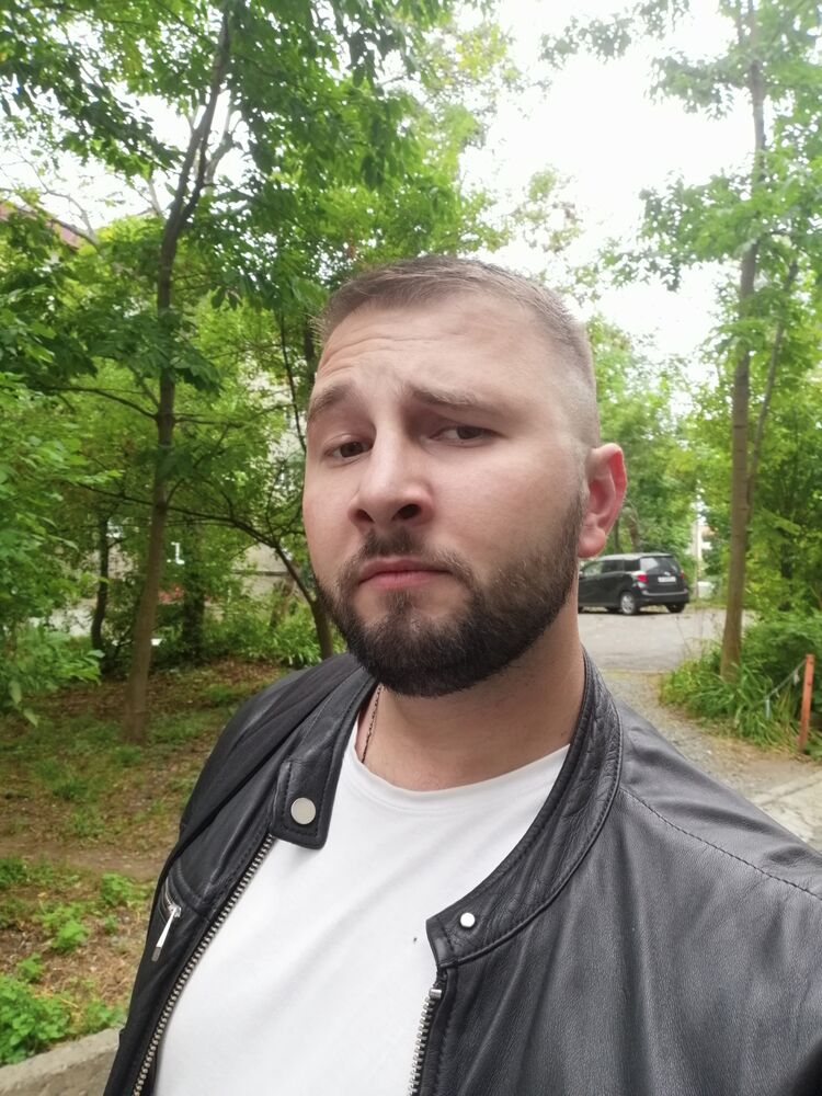  31765896  Alexander, 35 ,    