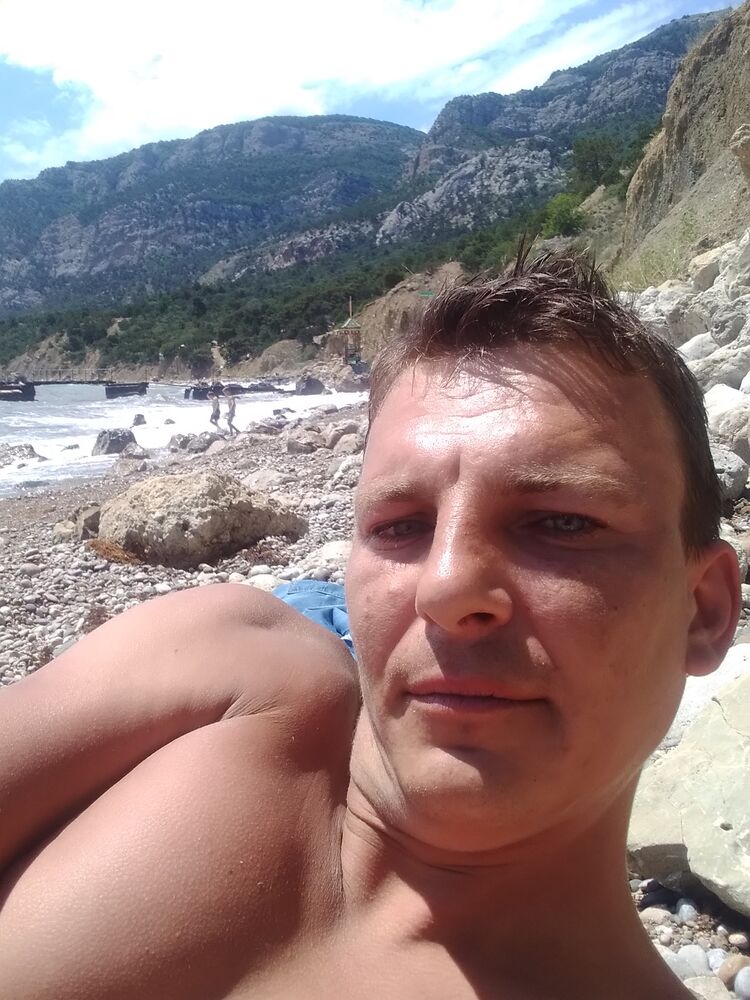  33033826  Srgio, 39 ,    