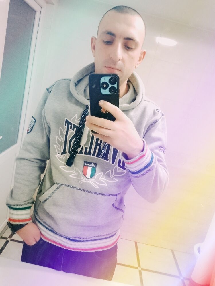  48671636  , 25 ,    